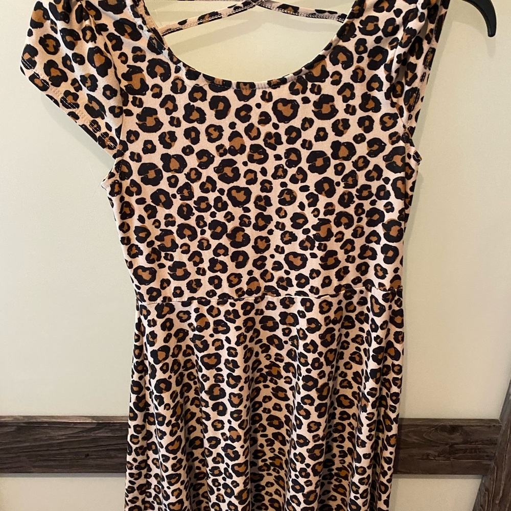 Girls Leopard print dress
